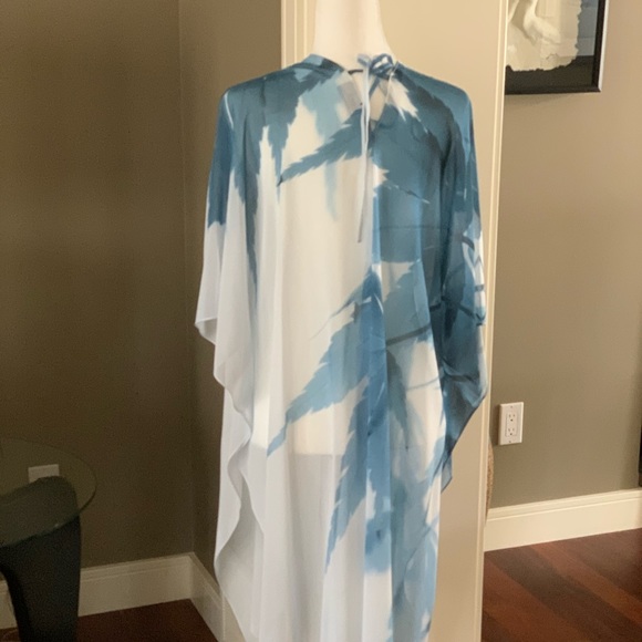 ⭐️Host pick⭐️New NancyJ kimono/coverup - Picture 4 of 10